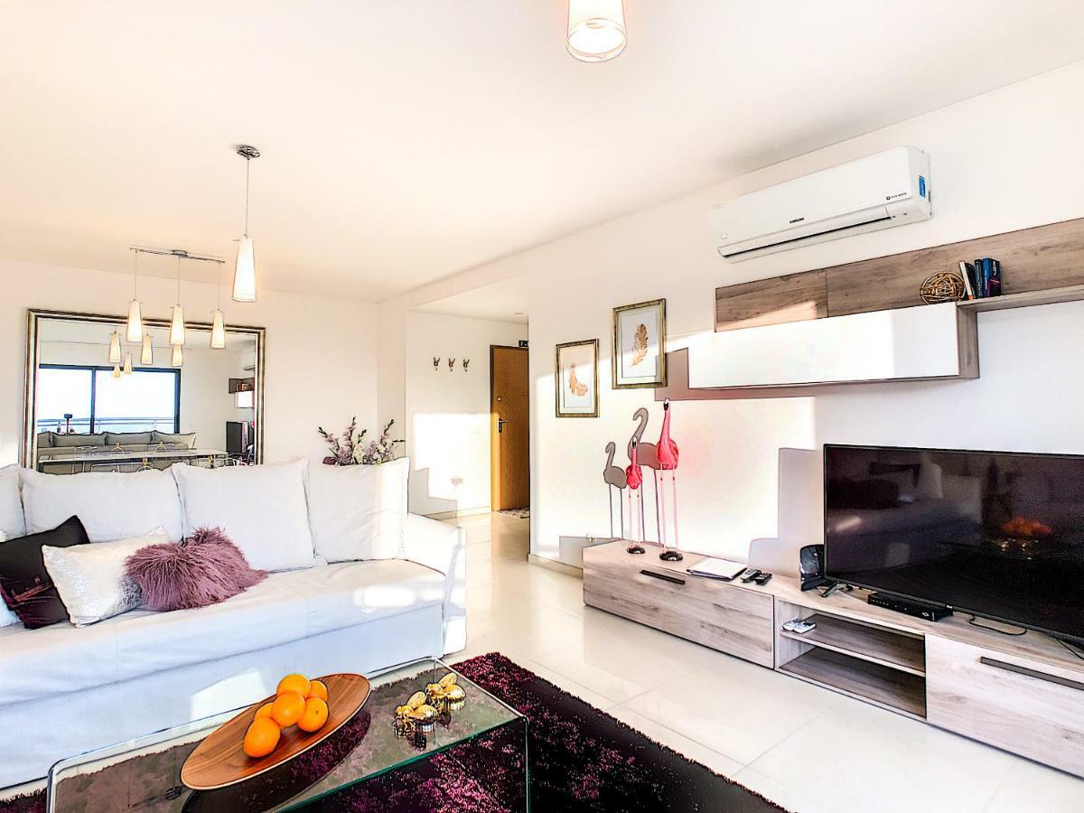 Apartamento Paradisus By Lovelystay Caniço Exterior foto